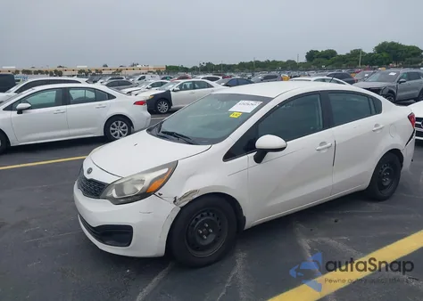 2014 Kia Rio Lx z USA, uszkodzony, nr VIN KNADM4A33E6334353
